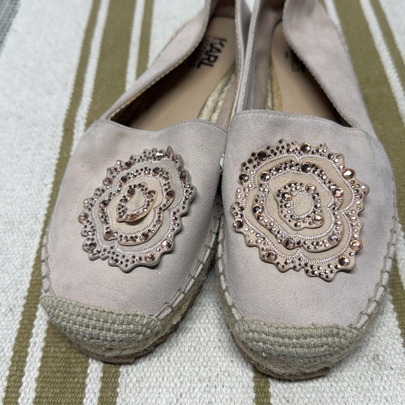Karl Lagerfeld Paris Blush Pink Espadrille Flats Abby Suede Slip-On sz 7.5 - Picture 7 of 7